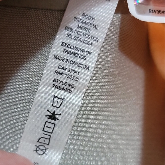 Diadore Top - Picture 7 of 12